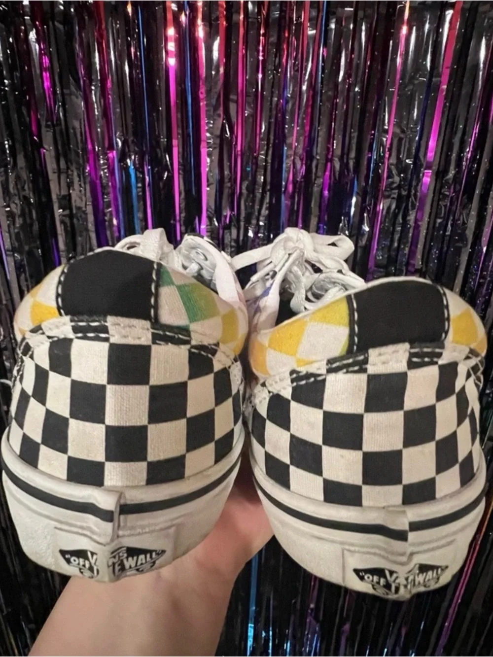Vans Big kids size 6 is equivalent to women’s 7 1/2